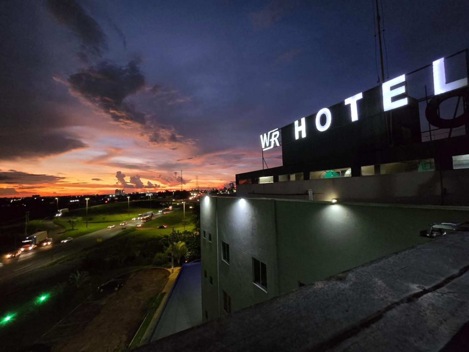 Wr Confort Hotel Campo Grande Esterno foto