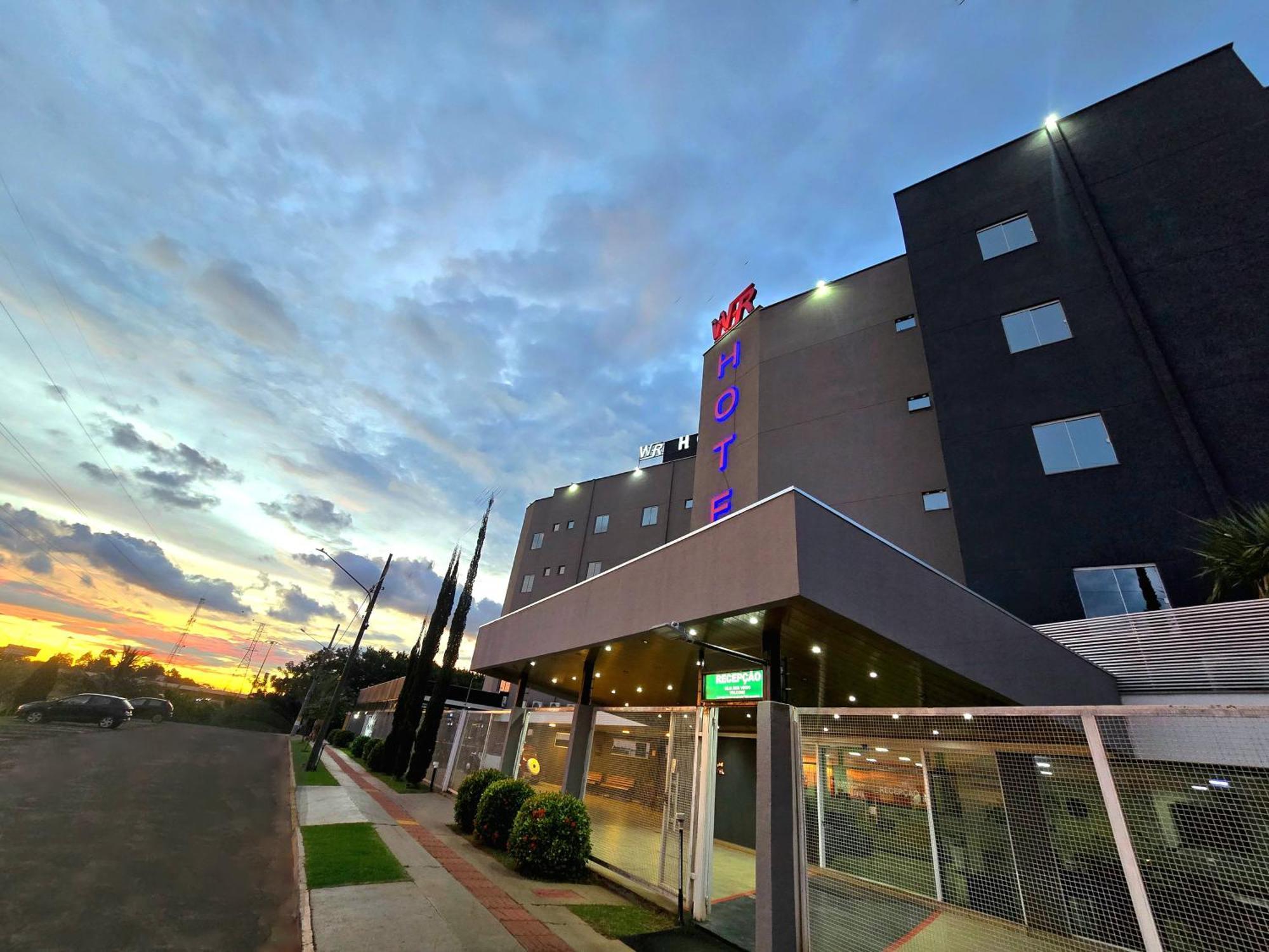 Wr Confort Hotel Campo Grande Esterno foto